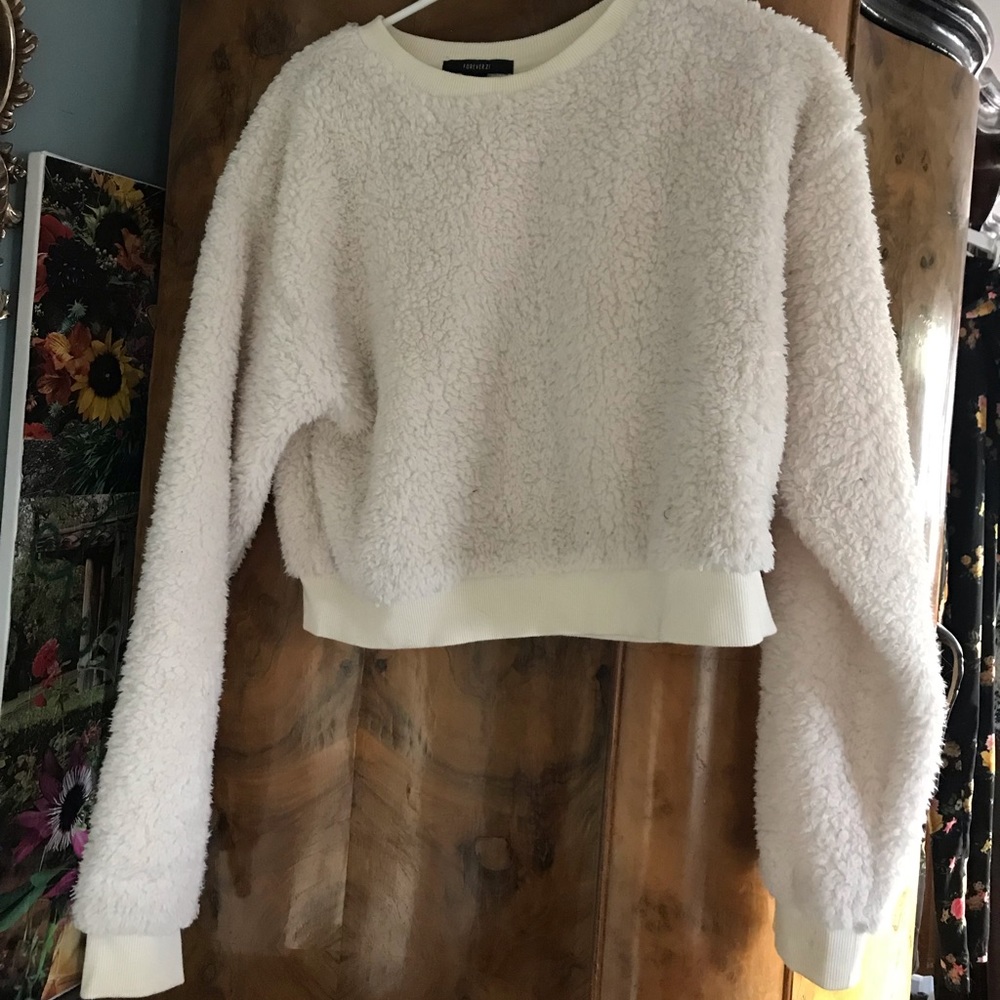 Forever 21 cream fleece cropped pull over